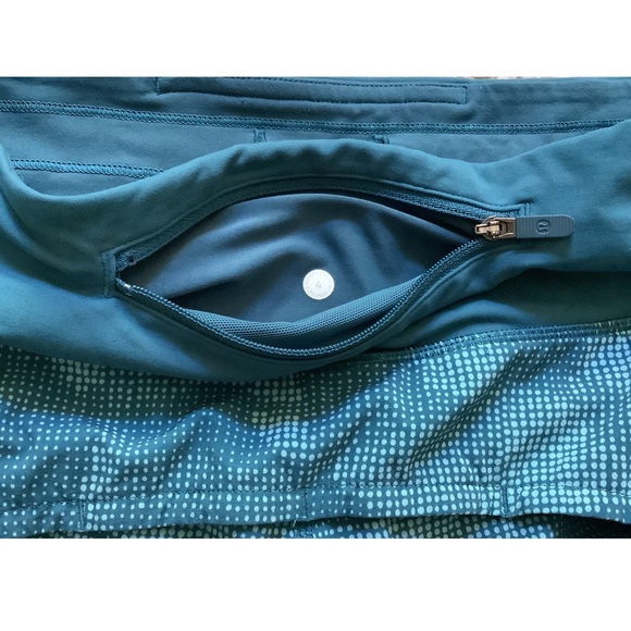 Lululemon Speed Up Shorts 4 Tall - Picture 13 of 13